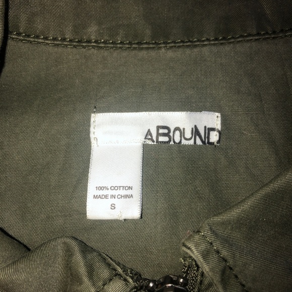 Army green jacket - Picture 3 of 3